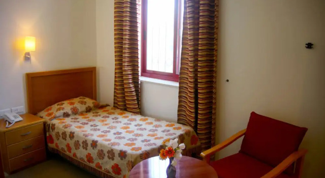 St. Vincent Guest House - Bethlehem, Reservar Casa de hóspedes Hotéis em Bethlehem com pequeno-almoço, perto de Umar Mosque, Café da manhã