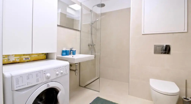 Balcony/Pool/Free Parking Garage Studio, Prenota Hotel Hotel a 22. Donaustadt con piscina, Piscina