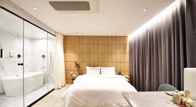 Номер Standard Biennale Hotel