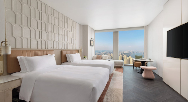 Четырёхместный номер Premium с видом на реку Vignette Collection TFT Chongqing by IHG