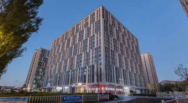 Lavande Hotel (Zhangjiakou Vocational and Technical College), Book Hotel Zhangjiakou Hebei