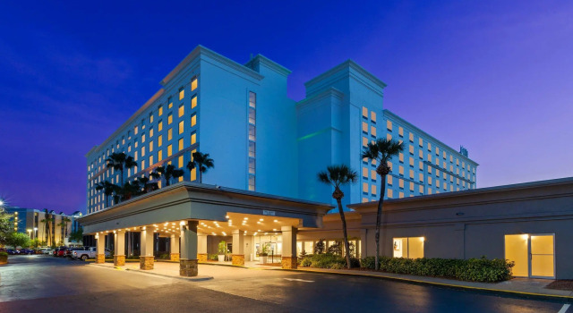 Номер Standard Courtyard by Marriott across Universal Orlando