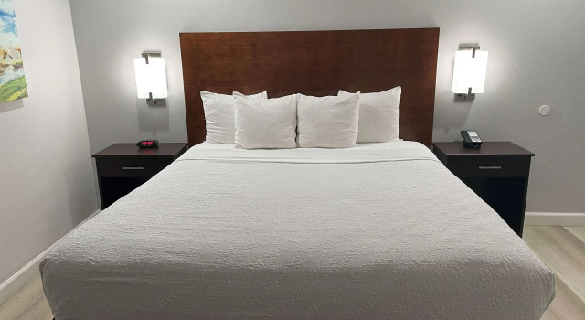Best Western Plus Inn, Book Hotel Hoteller i Merced med pool, Swimmingpool