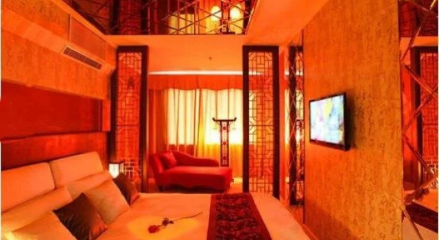 Love Hotel, Varaa Hotelli Huangpu 