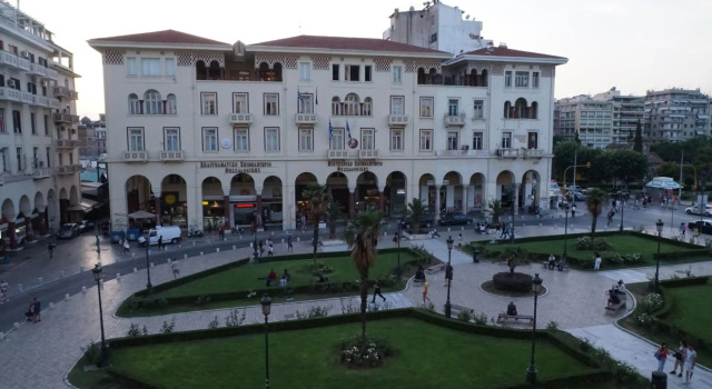Aristotelous Square Luxury Studio, Забронировать Отель Отели Салоников с парковкой, рядом с Базилика Святого Димитрия, Парковка