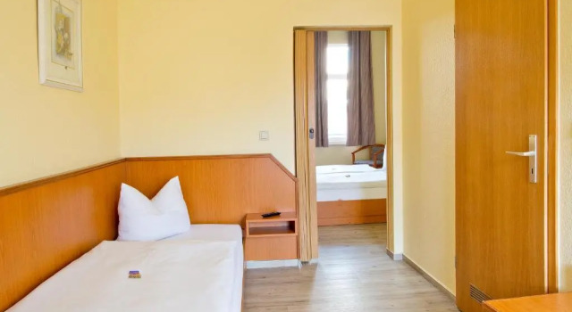 Трёхместный номер Standard Hotel Thüringer Hof
