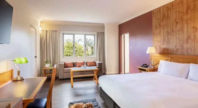 Четырёхместный номер Standard с красивым видом из окна Fairmont Resort Blue Mountains MGallery Collection