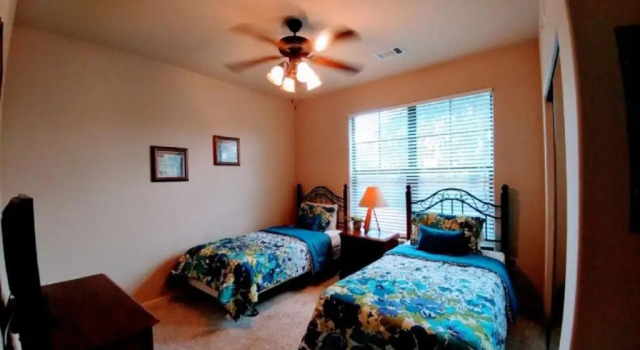 Two-Bedroom Townhome Kissimmee, Забронировать Апартаменты/квартира Фор Корнерз штат Флорида, рядом с Island H2O Live!