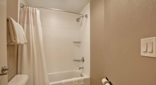 Четырёхместный люкс SpringHill Suites by Marriott Lexington Near the University of Kentucky