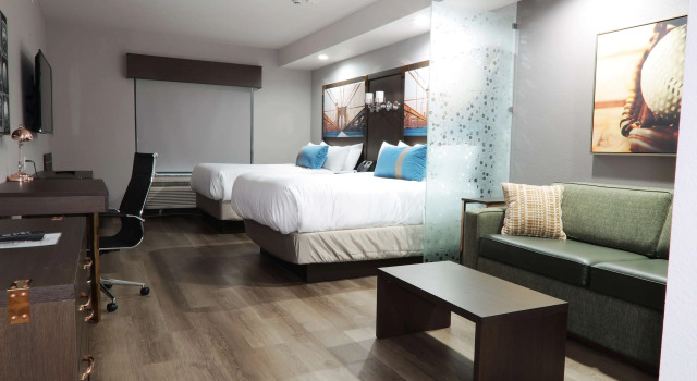Четырёхместный люкс Hotel Manhattan, BW Signature Collection