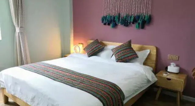 Yinhai Guesthouse, Rezerwuj Hotel Hotele w Shenzhen z parkingiem, Parking