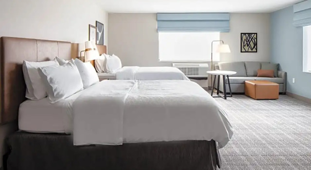 Четырёхместный люкс Staybridge Suites - Iowa City - Coralville by IHG