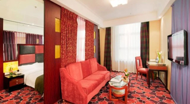 Grand Skylight International Hotel ShenyangLiming, Book Hotel Hoteller i Shenyang med pool, Swimmingpool