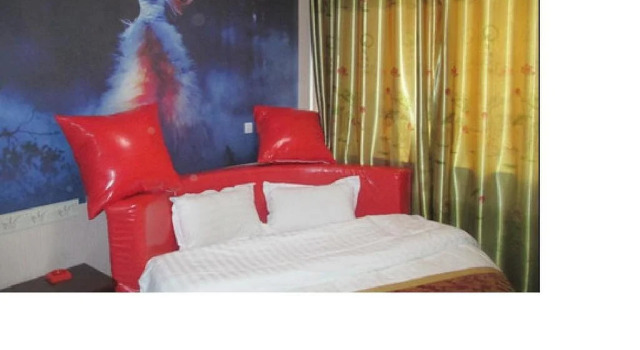 Xinji Express Inn, Book Hotel Hoteller i Hebei med parkering, Parkering
