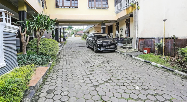 OYO 92088 171 Inn, Buchen Sie Hotel Hotels in Bogor mit Pool, in der Nähe von Botanischer Garten von Bogor, Schwimmbad