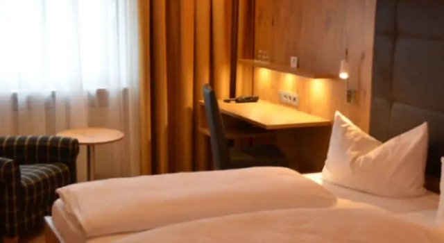 Двухместный номер Standard с балконом Hotel Bergwirt