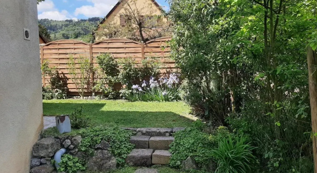 Коттедж Maison Gîte Au Tonnelier