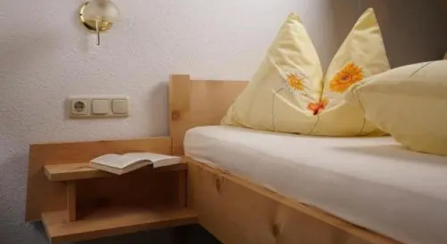 Gästehaus Helga Bär, Book Apartment Hotels in Vorarlberg with Parking, Parking