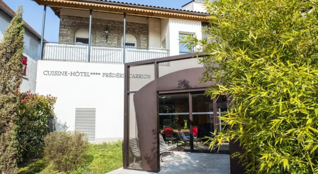 Carrion Cuisine Hôtel & Spa, Book Ferieresort Hoteller i Burgund med parkering, Parkering