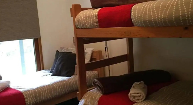 Mystic View Cottage Wandiligong, Varaa Lomakoti  