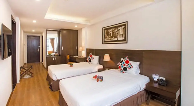 Двухместный номер Deluxe с балконом Thang Long Espana Hotel