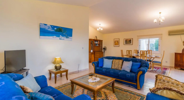 Maritsa Villa, Book Villa 3-stjernede hoteller i Neo Chorio, 3*