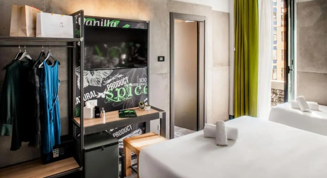 Трёхместный номер с балконом Spice Hotel Milano