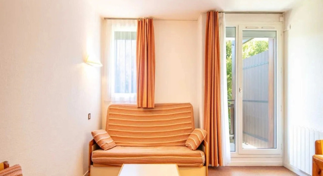 Mountain Apartment Near Village Centre