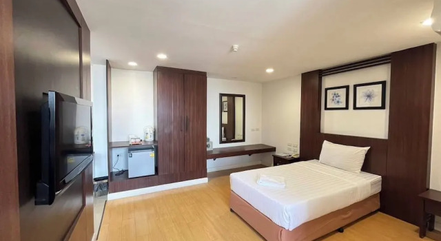Трёхместный номер Standard Laemchabang City Hotel