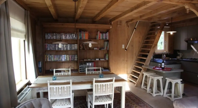 Коттедж с 2 комнатами B&B Domein Leegendael