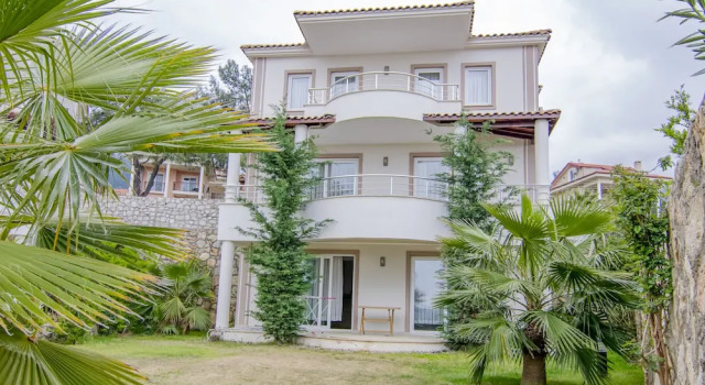 Вилла Comfort Hanel Life Royal Villas Aqualettings