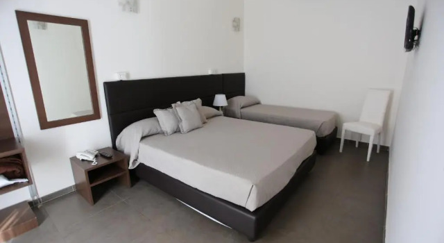 Полулюкс Hotel Eubea