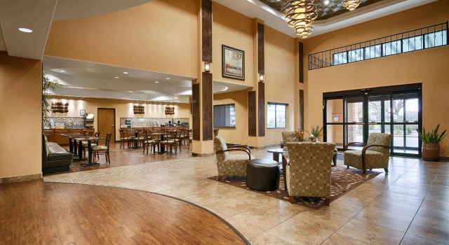 Кровать в общем номере Best Western Plus Palo Alto Inn and Suites