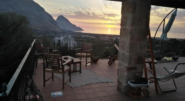 Il corbezzolo suite appartament, Reserva ahora Hotel Hoteles en Castelluzzo con aparcamiento, Aparcamiento