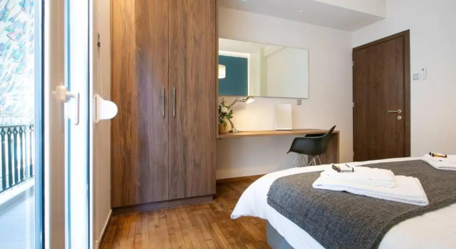 TONI'S 2BD Stay in Charming Historical centre, Забронировать Отель Афины Острова Саронического залива - Аттика, рядом с Холм Филопаппос