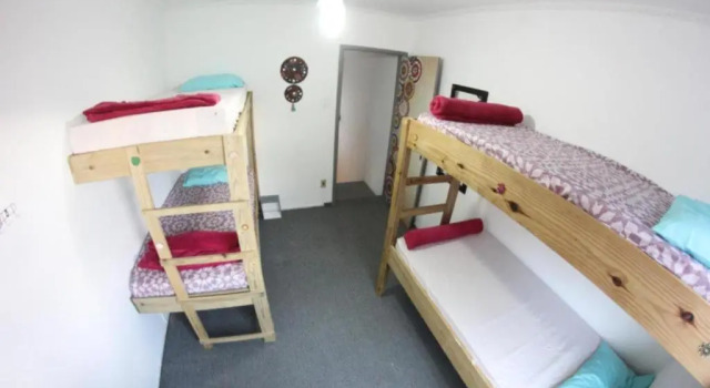 Seng i sovesal (sovesal til kvinder) Das Cariocas Hostel