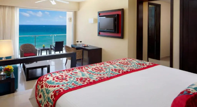 Двухместный полулюкс Dreams Jade Resort & Spa - All Inclusive