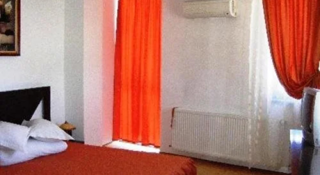 Hotel Sorelo, Rezerwuj Hotel Piteszti 
