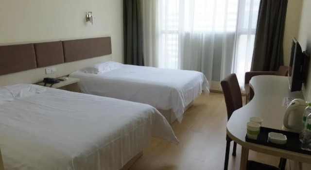 Номер Standard Motel Wuhan Yellow Crane Tower Shouyi Square Fuxing Road Metro Station