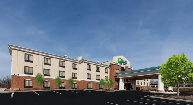 Одноместный люкс Executive Holiday Inn Express Hotel & Suites Greensboro-East by IHG
