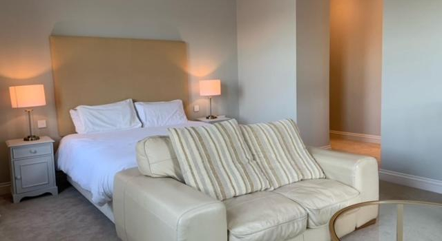Двухместный номер Standard с балконом The Chatsworth Hotel
