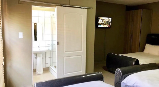 City Lodge Etosha, Buchen Sie Boutique Omuthiya Etosha-Nationalpark