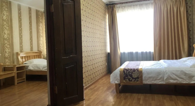 Номер Deluxe Land Hotel