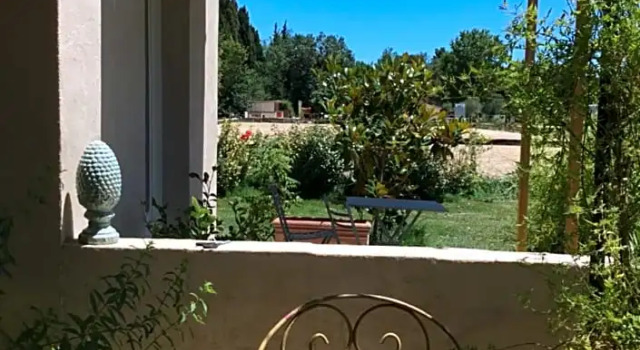 Le jardin du Castillon, Rezerwuj Bed and Breakfast Hotele w Paradou z parkingiem, Parking