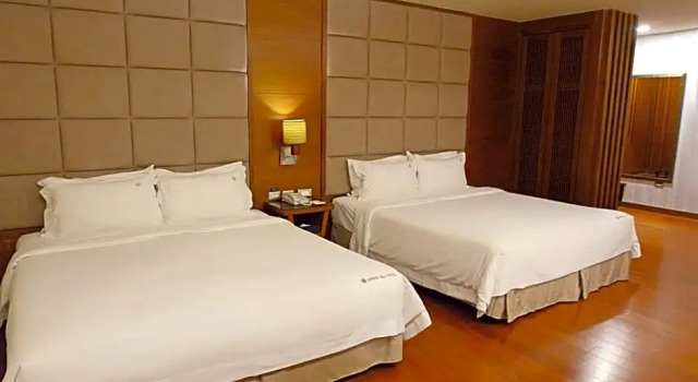 Четырёхместный номер Standard Spring Hill Resort