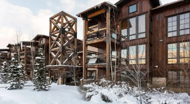 Silver Baron Lodge 1 Condo Bedroom with Spa by Deer Valley Resort