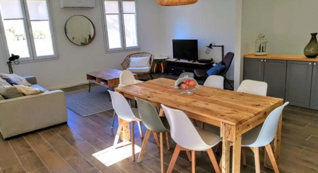 Maison de ville en plein cœur de Sanary 3 double chambres 105M2