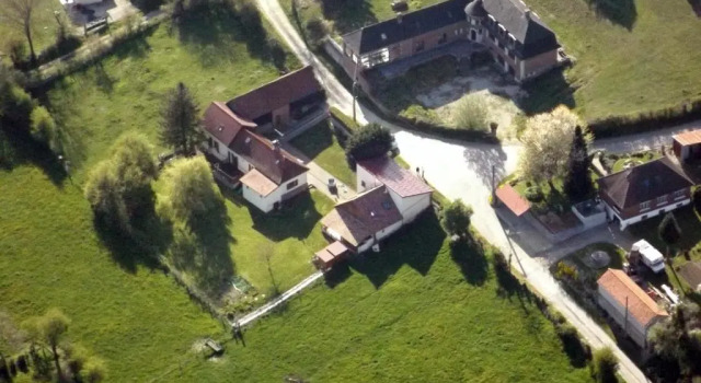 Коттедж с 2 комнатами La Bergerie du festel