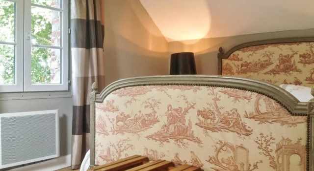 Delightful House in Annebault, Normandy, With Terrace and Lush Garden, Buchen Sie Hotel Annebault Normandie