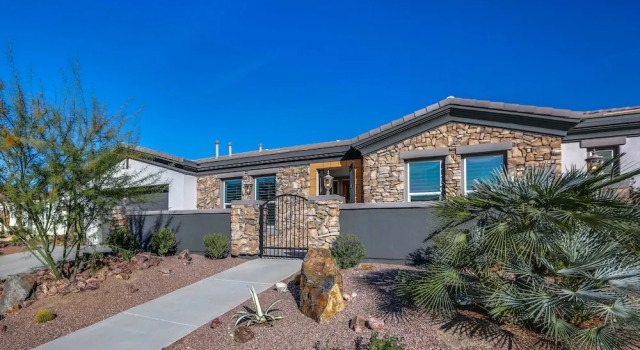 1430 Olga Way House 3 Bedrooms 3.5 Bathrooms Home, Забронировать Дом для отпуска Палм-Спрингс Coachella Valley, рядом с Desert Regional Medical Center